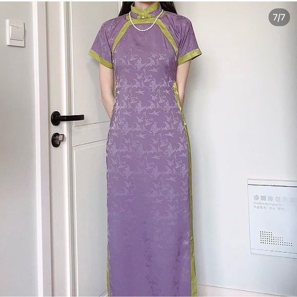 Traditional Chinese dress Qipao - Picture 3 of 3